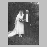 056-0033 Hochzeit Walter Hoffmann und Erna, geb. Beckmann, am 30.09.1932 in Goldbach.jpg